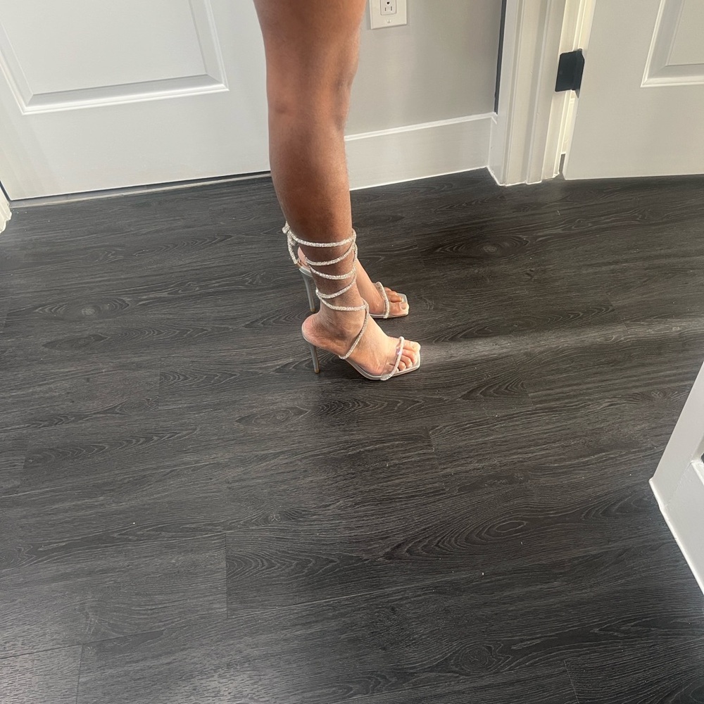 Elegant White Strappy Heels​ - Picture 6 of 8
